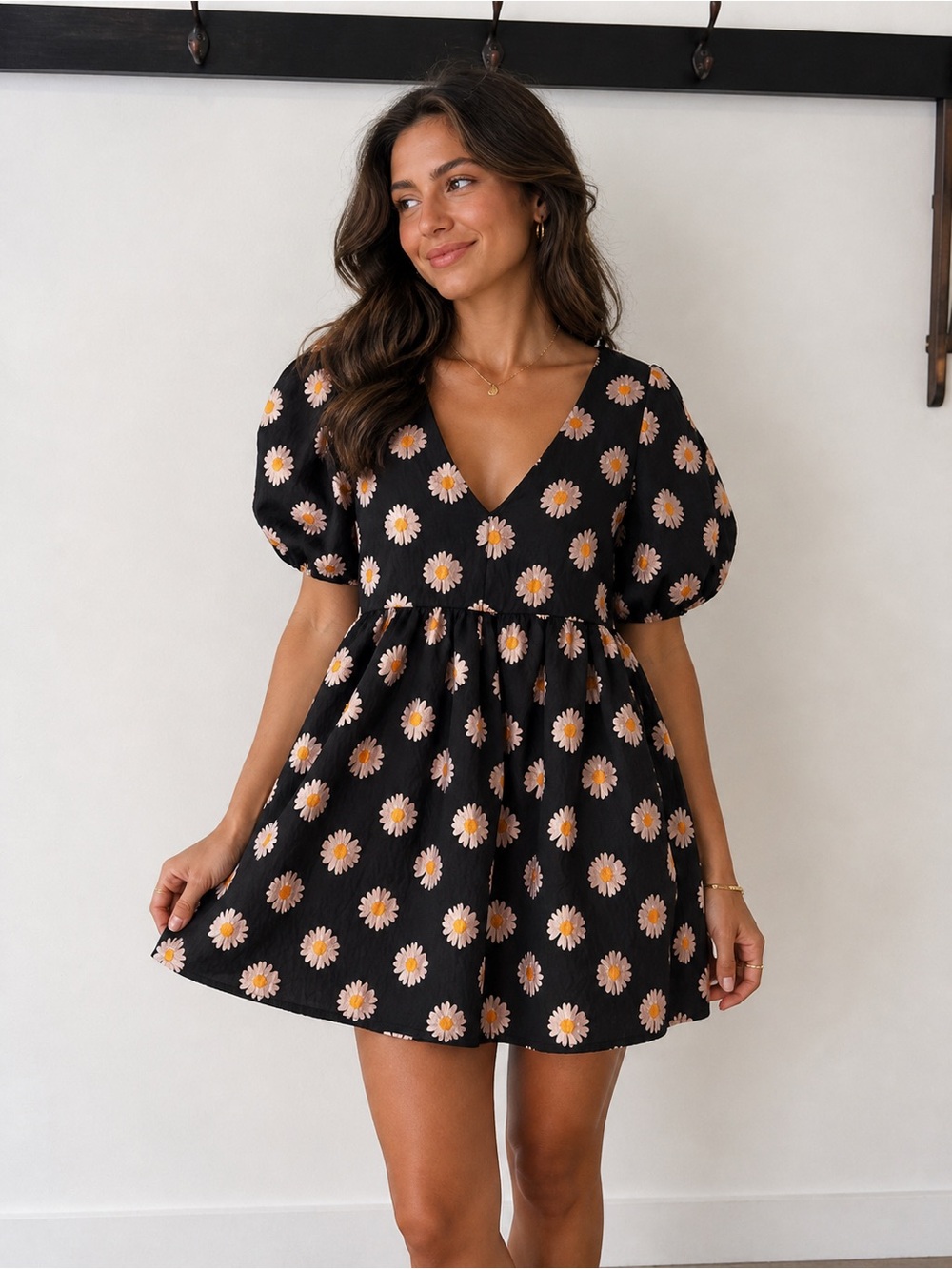Glamorous Black Daisy Print V-Neck Puff Sleeve Mini Dress